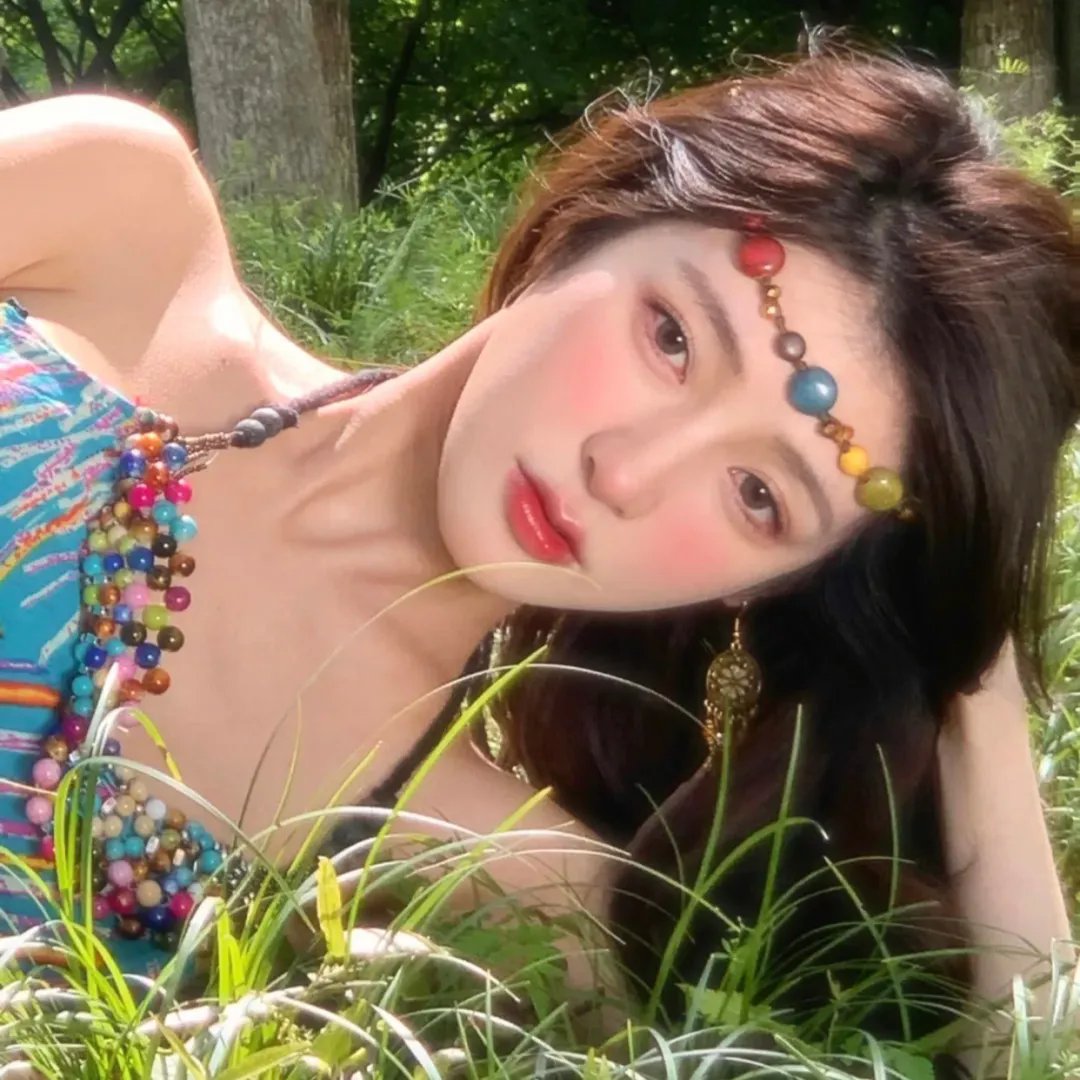 左撇子女人